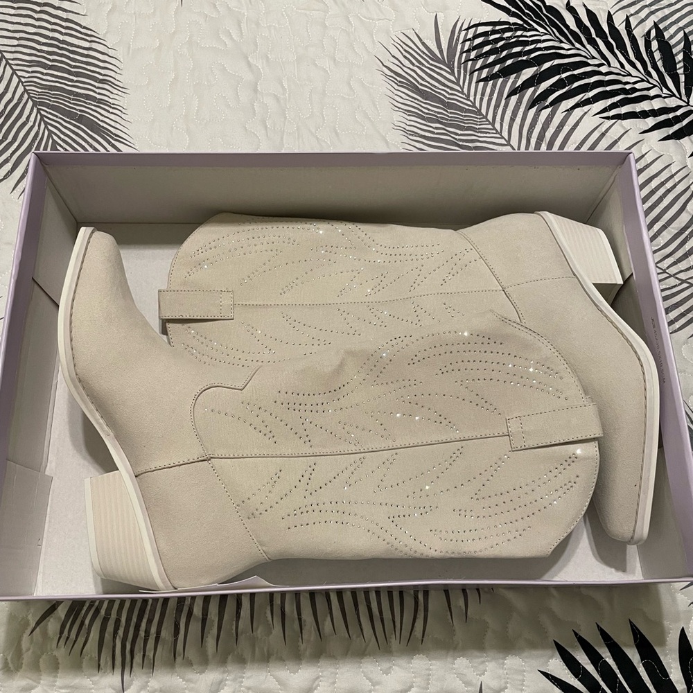 Madden Girl Beige Suede Western Heeled Boots